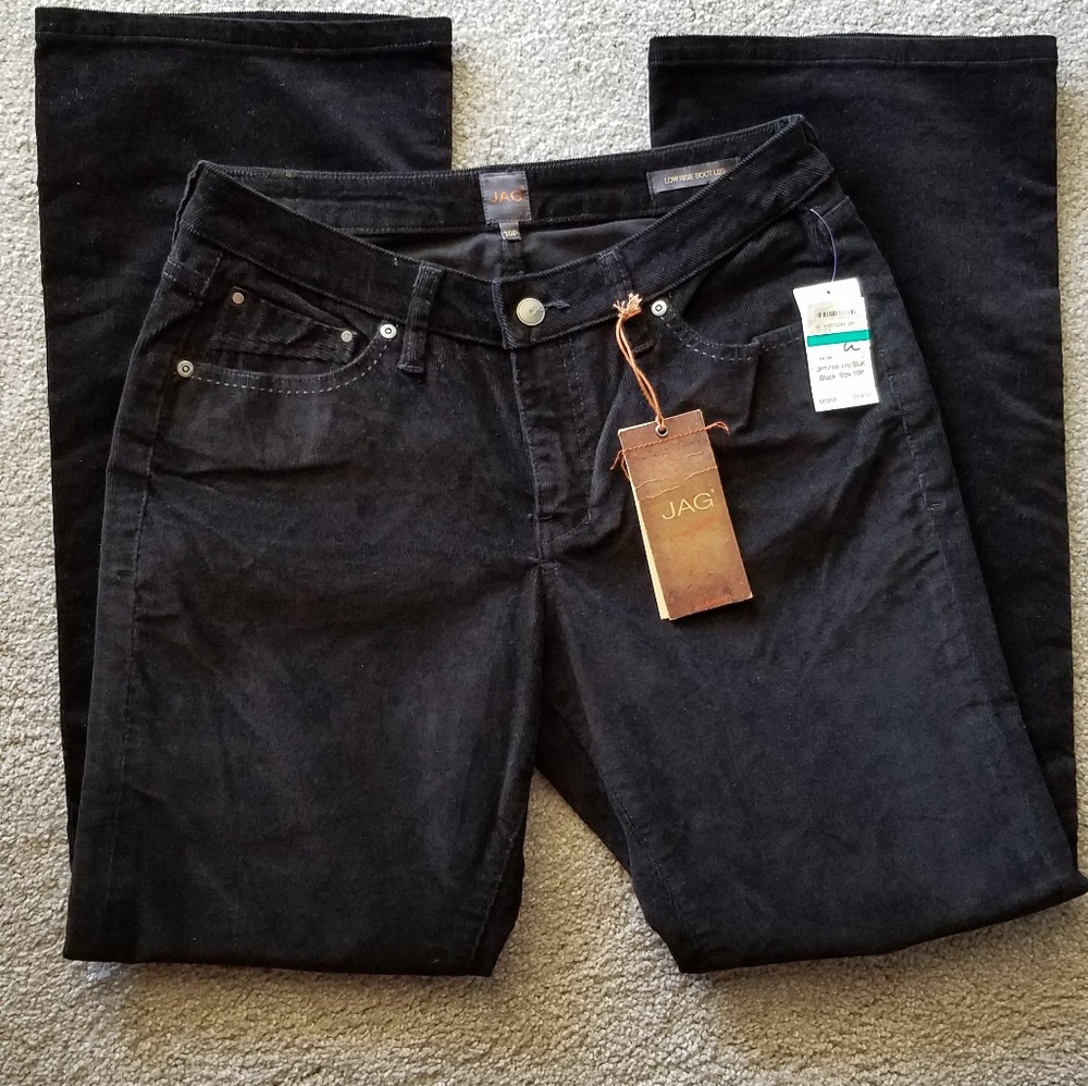 Jag (low rise boot leg) Courderoy Jeans size 10P.